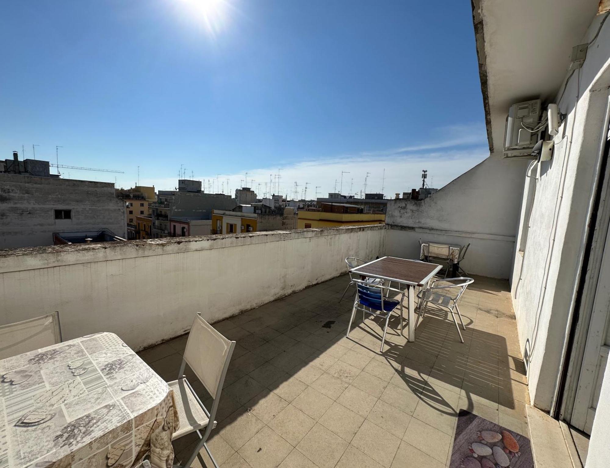 Appartamento Via Trevisani Bari Exteriör bild