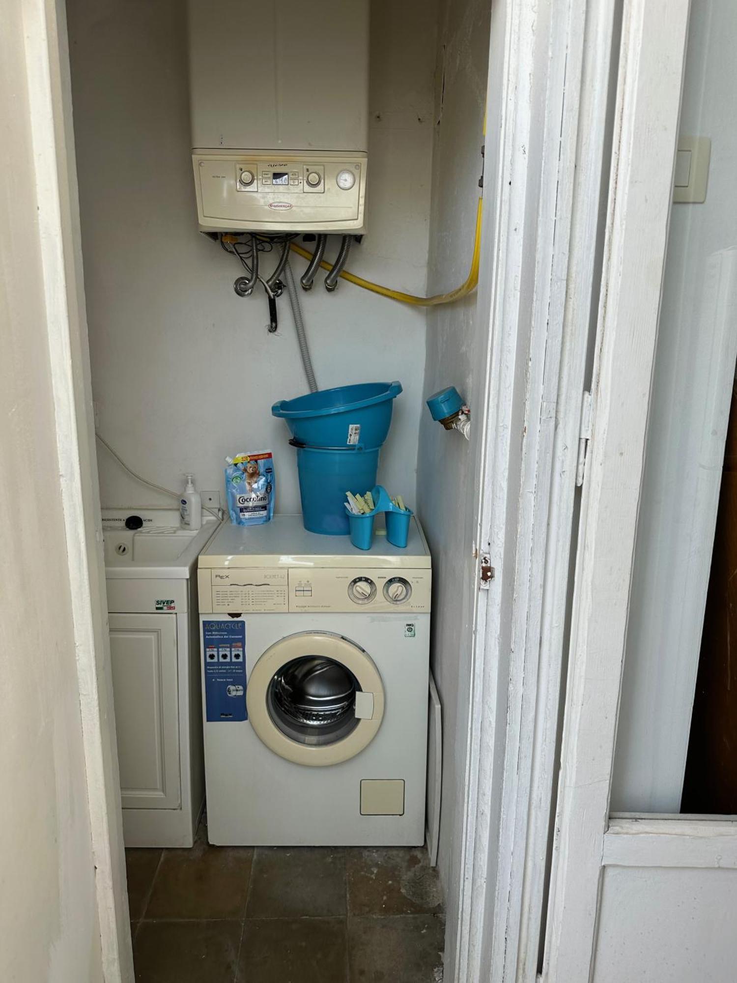 Appartamento Via Trevisani Bari Exteriör bild