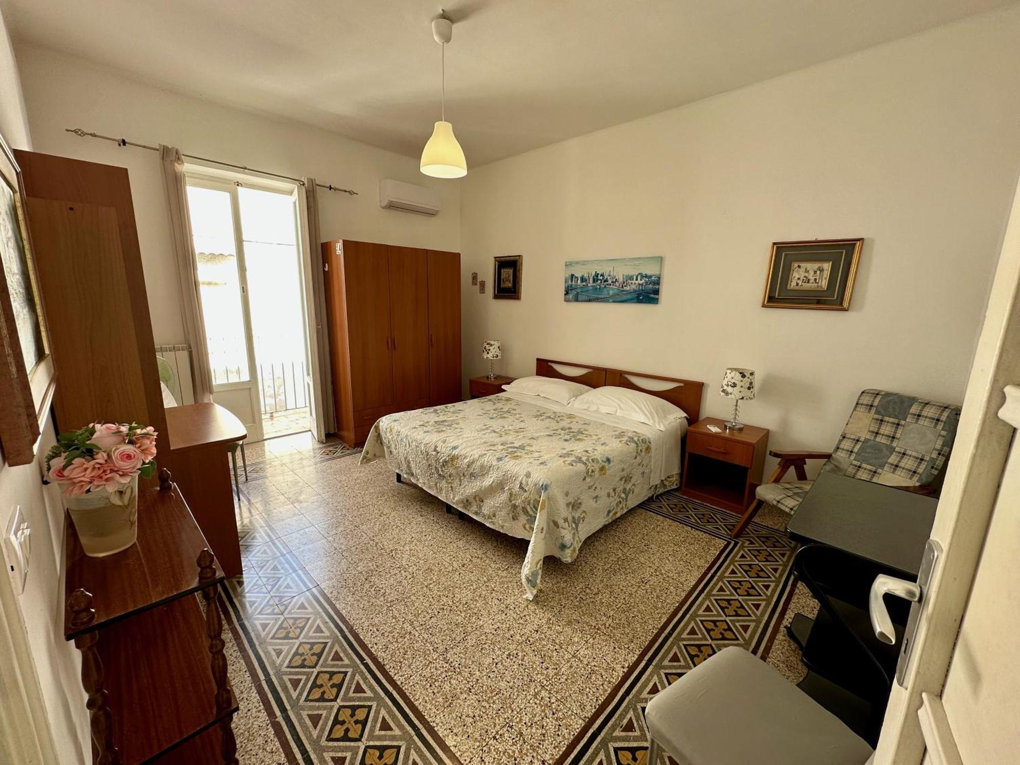 Appartamento Via Trevisani Bari Exteriör bild