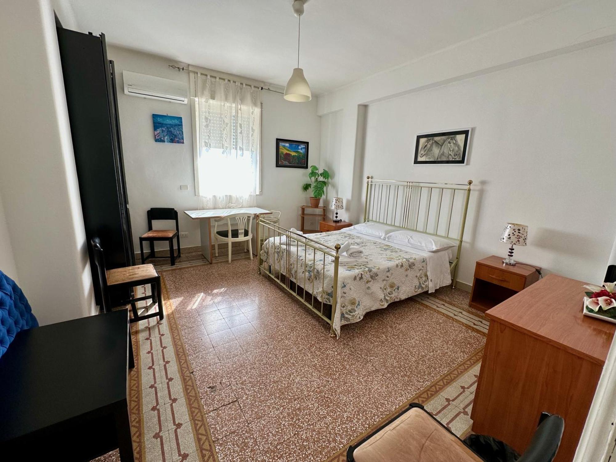 Appartamento Via Trevisani Bari Exteriör bild